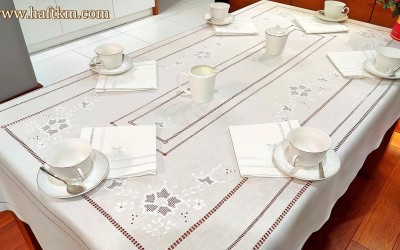 Ekskluzywny obrus " Róża makowska "