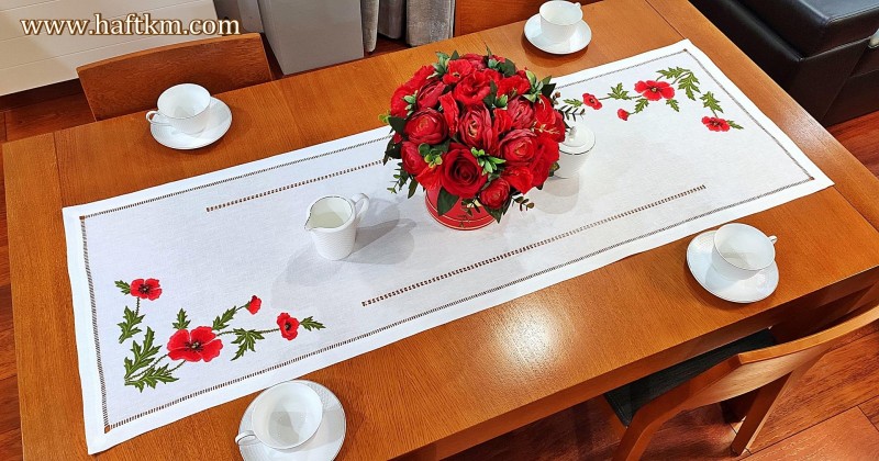 Hand-embroidered table runner "Bouquet of field poppies"