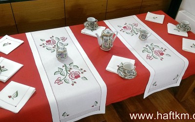Beautiful "Roses" tablecloth