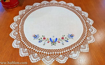 A tablecloth with a Kashubian motif.