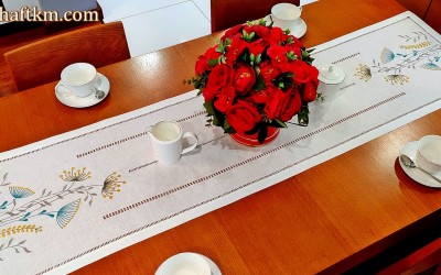 Beautiful, hand-embroidered table runner "Modern"
