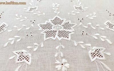Exclusive tablecloth, hand embroidery "Róża makowska"