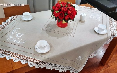 Hand-embroidered tablecloth "Tulip"