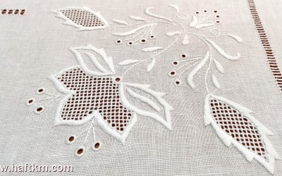 Elegant tablecloth with a crown "Lotus flower"