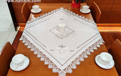 Elegant tablecloth with a crown "Lotus flower"